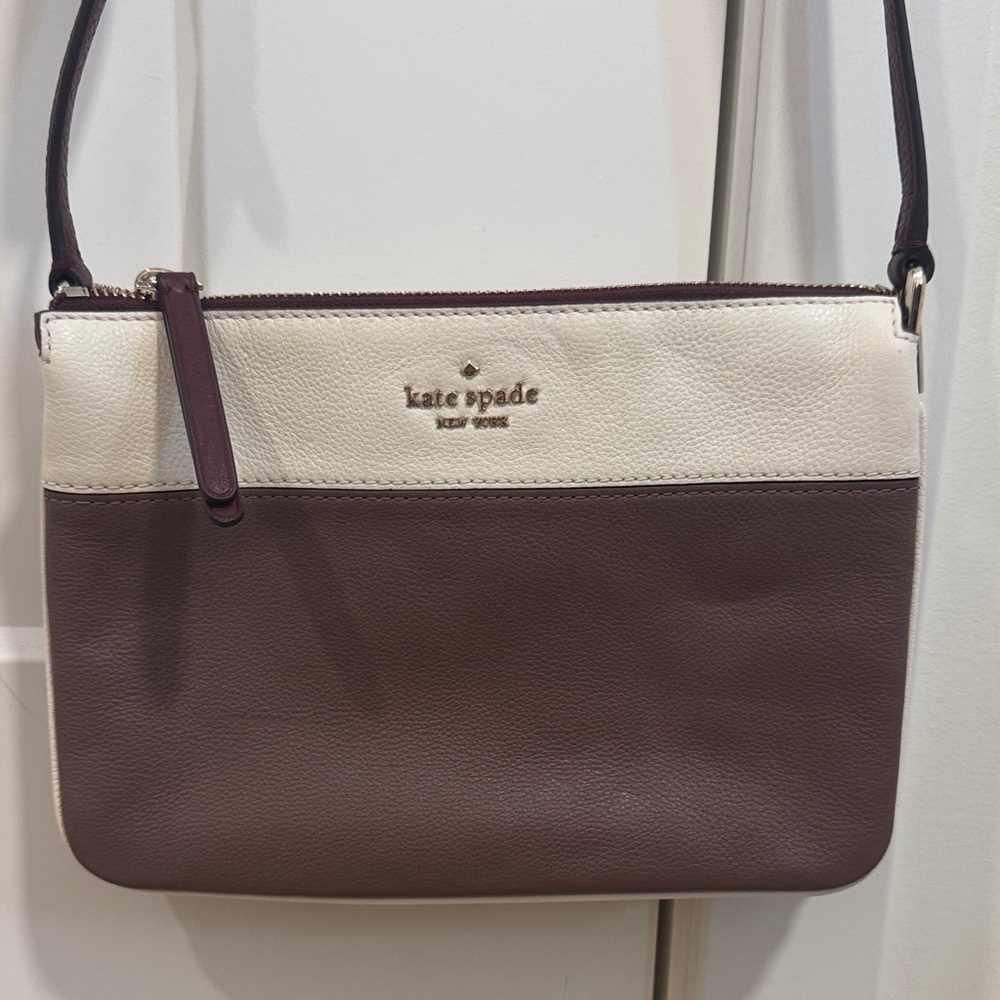 kate spade Two-Tone Brown and Cream Leather Crossbody Bag